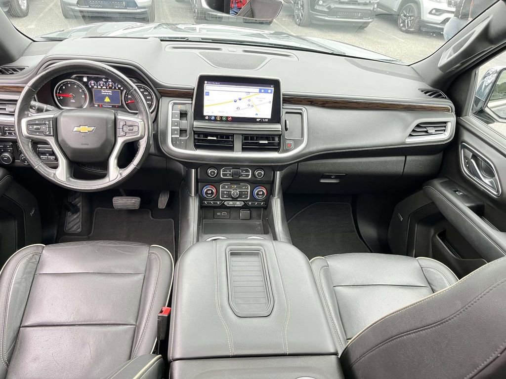 Used 2021 Chevrolet Suburban Premier w/ Premium Package image 28