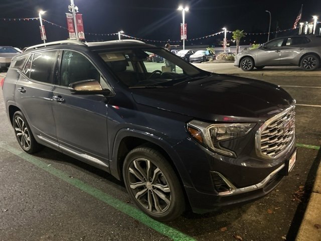 Used 2018 GMC Terrain Denali w/ Advanced Safety Package image 7