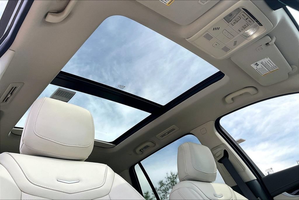 Used 2024 Cadillac XT6 Premium Luxury FWD image 22