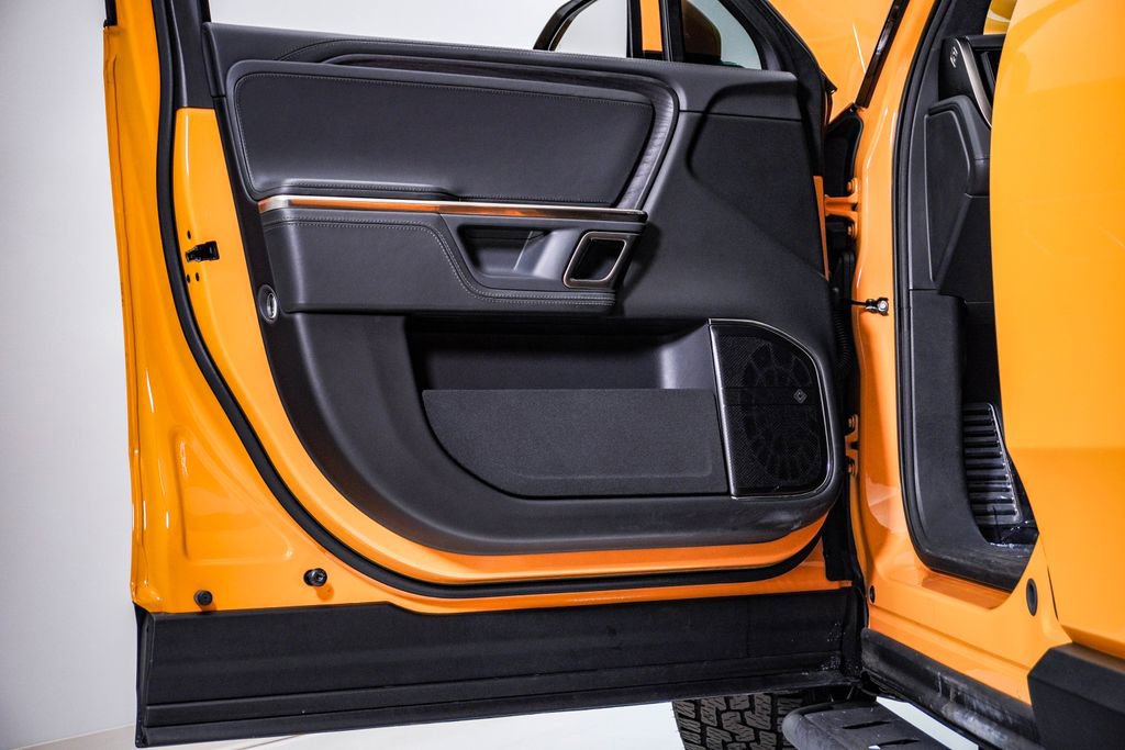 Used 2023 Rivian R1S Adventure image 28