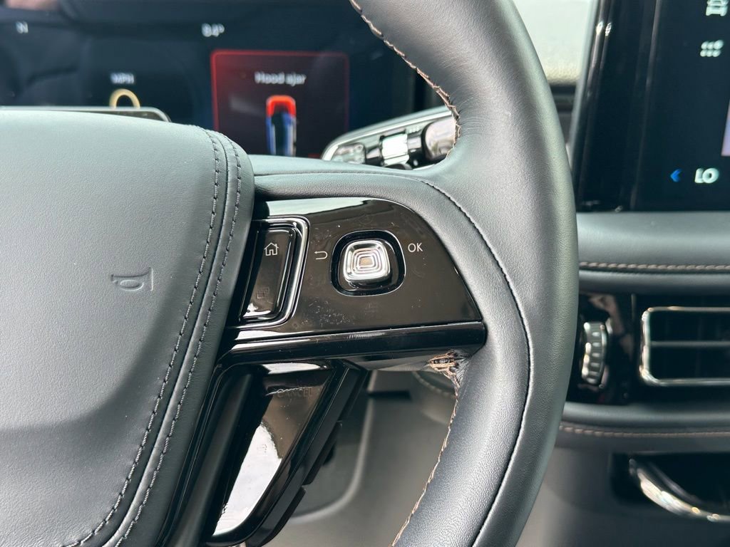 New 2026 Lincoln Aviator AWD image 9