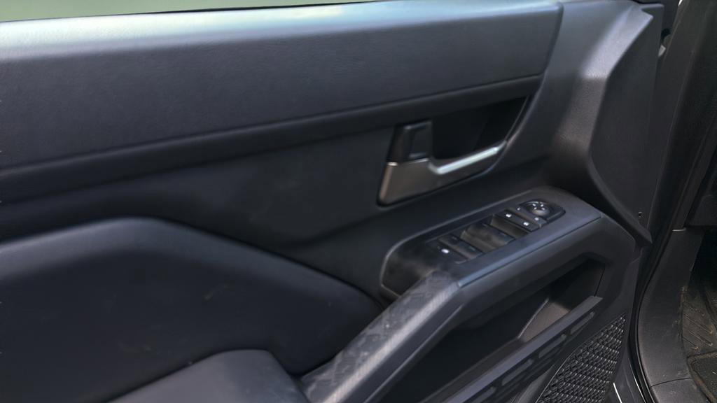 Used 2024 Toyota Tacoma TRD Sport AWD/4WD image 11