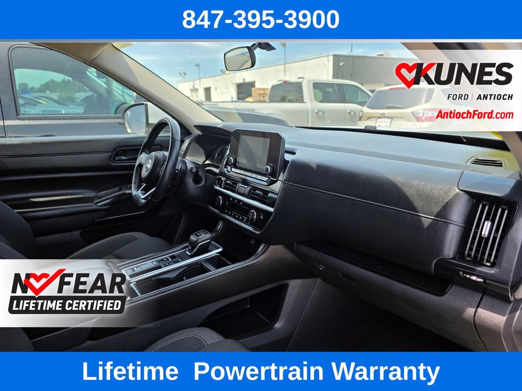 Used 2025 Nissan Pathfinder SV FWD image 38