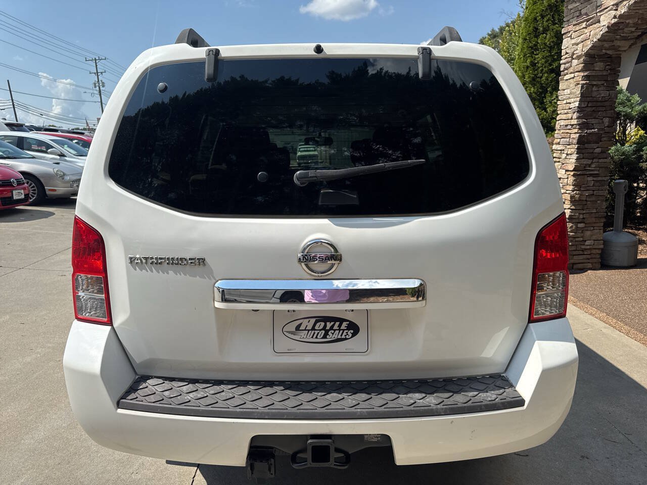 Used 2012 Nissan Pathfinder SV RWD image 4