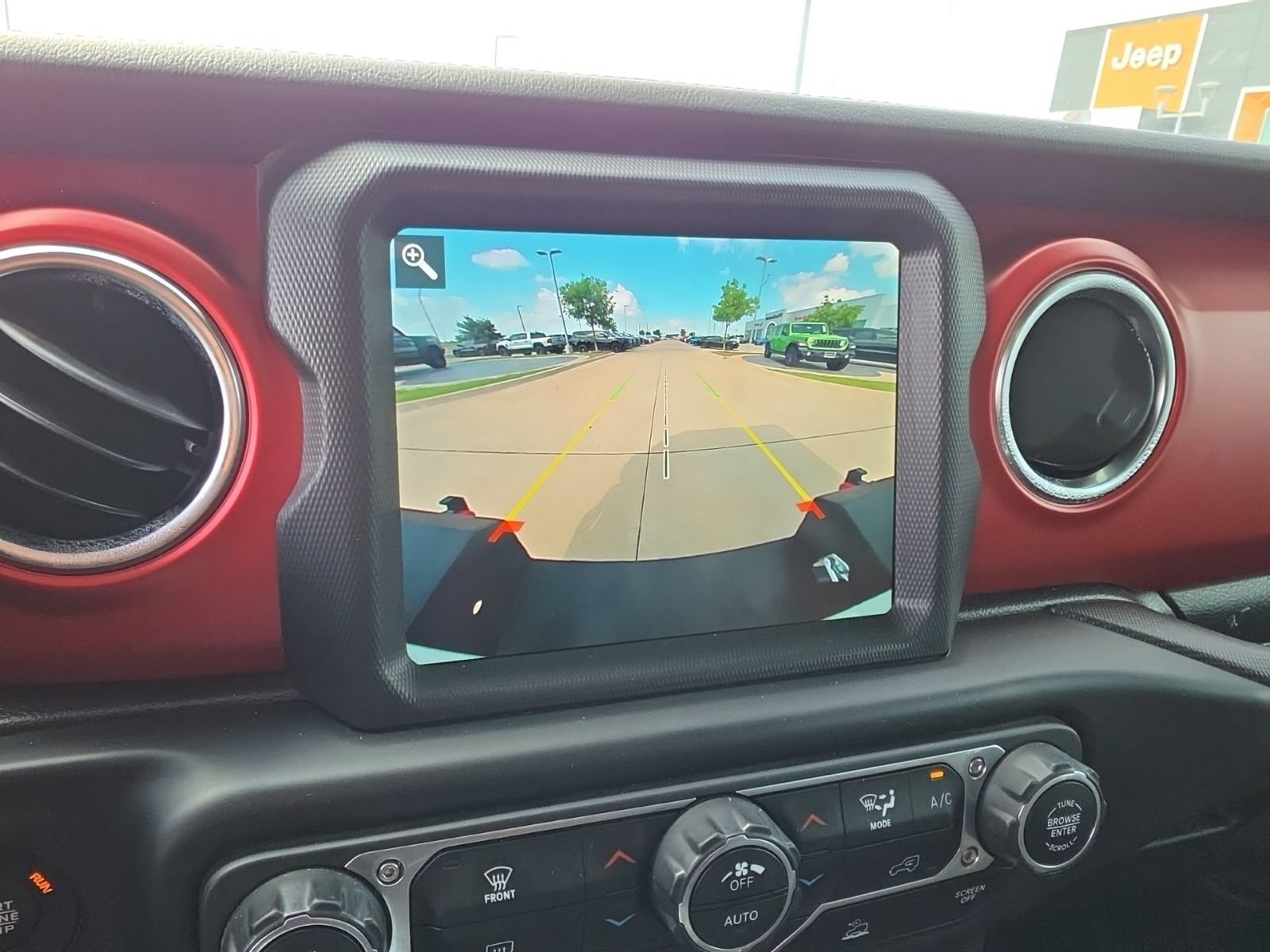 Used 2022 Jeep Gladiator Rubicon w/ Trailer Tow Package AWD/4WD image 20