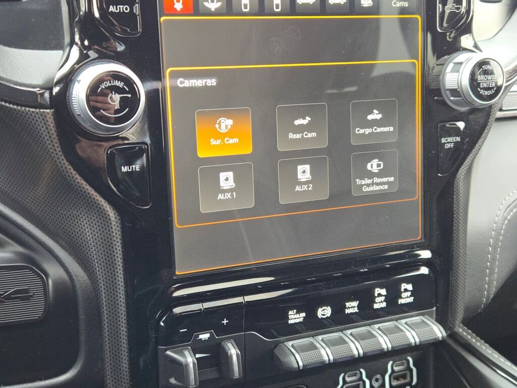 Certified 2024 RAM 2500 Limited image 30