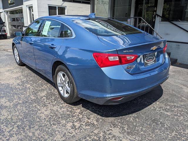 Used 2024 Chevrolet Malibu LT FWD image 3