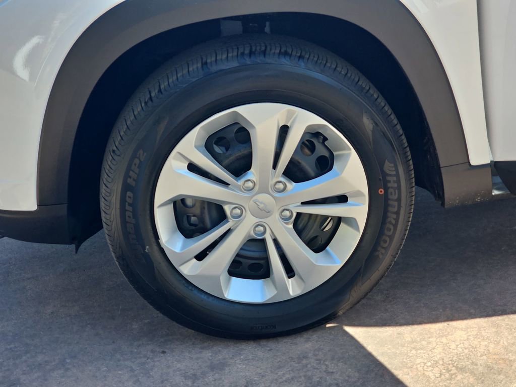 New 2026 Chevrolet Trax LS w/ Driver Confidence Package FWD image 35