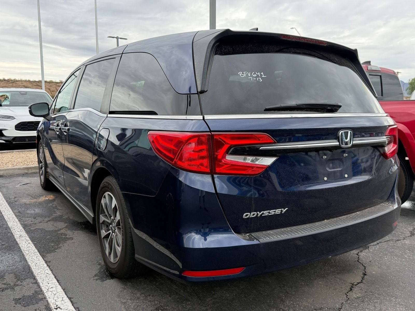 Used 2024 Honda Odyssey EX-L image 3