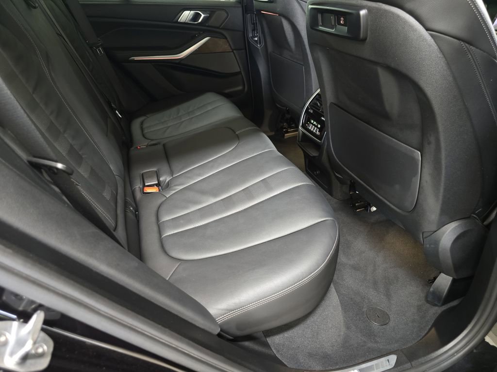 Used 2020 BMW X5 sDrive40i w/ M Sport Package RWD image 16