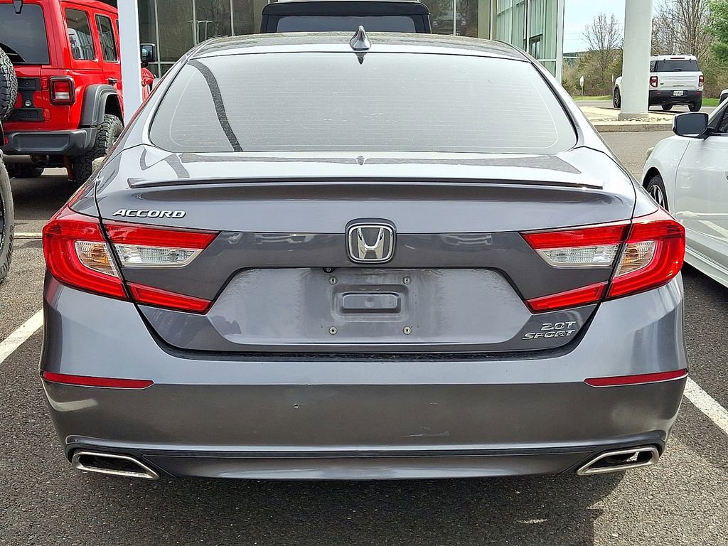 Used 2018 Honda Accord Sport image 5