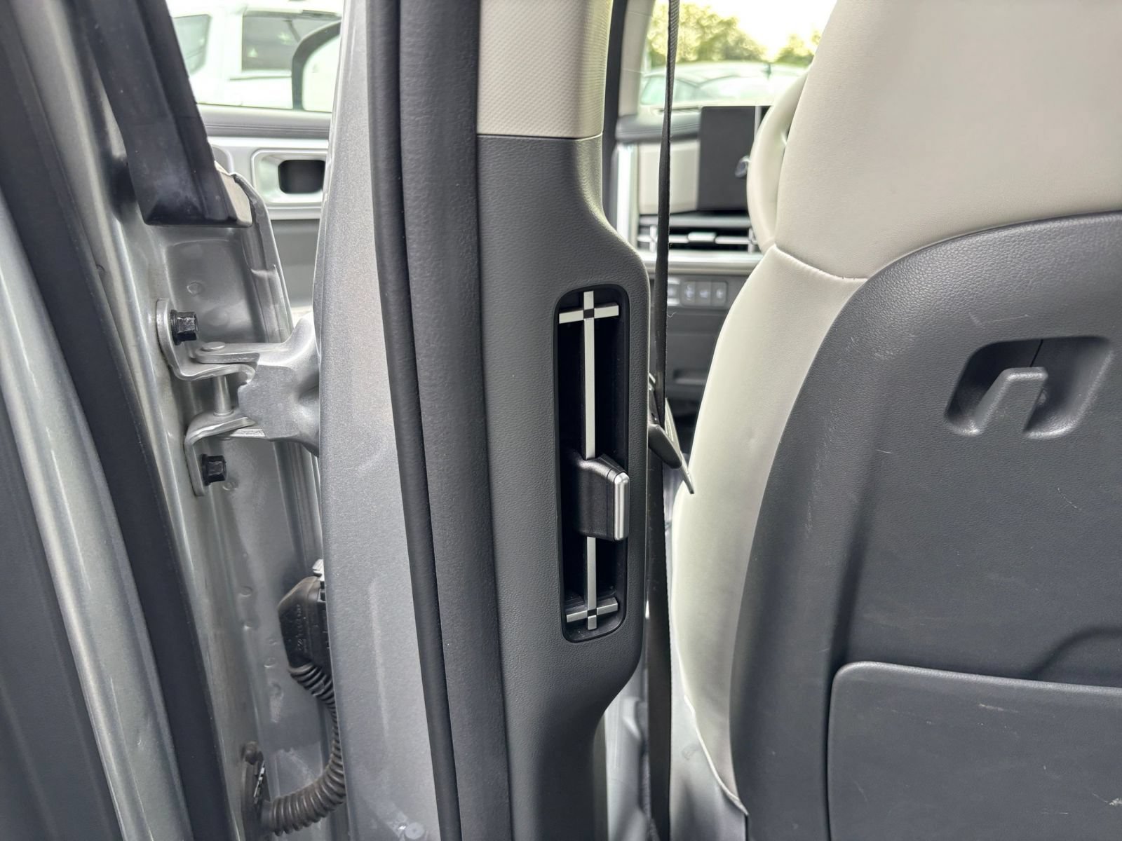 Used 2026 Hyundai Santa Fe SEL FWD image 25
