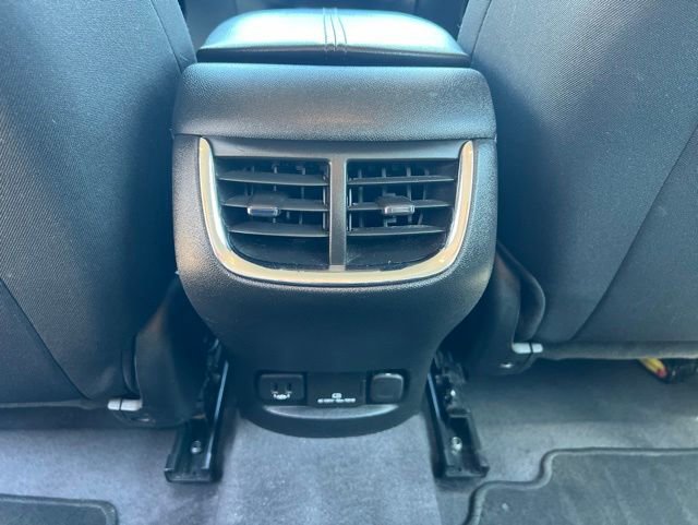 Used 2018 Chevrolet Malibu LT FWD image 17