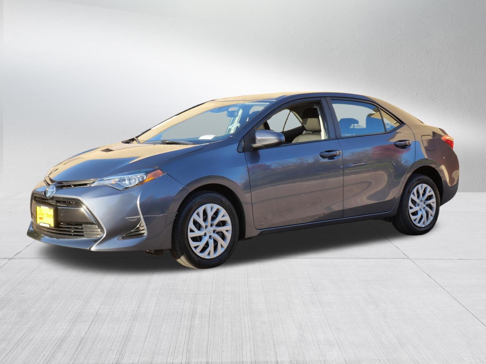 Certified 2019 Toyota Corolla LE FWD image 3