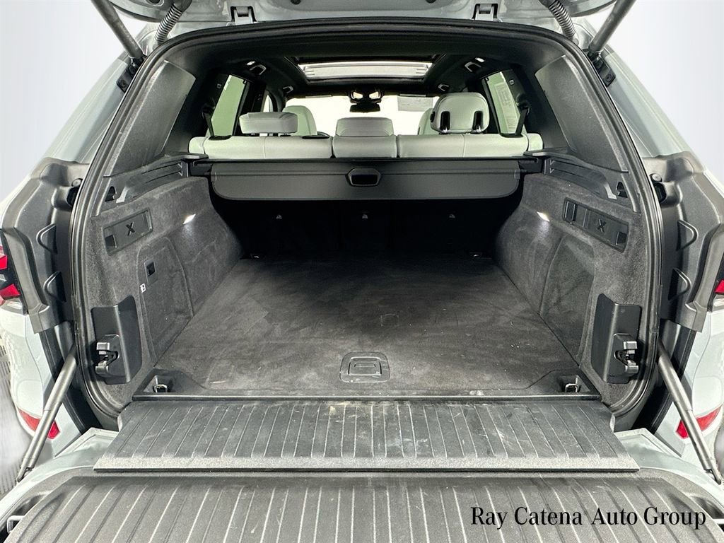 Used 2024 BMW X5 xDrive40i w/ Executive Package image 28