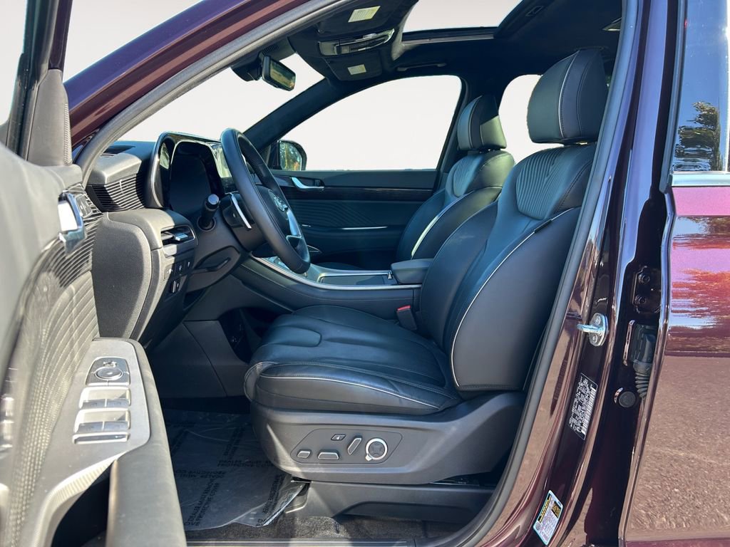 Used 2025 Hyundai Palisade Calligraphy image 16