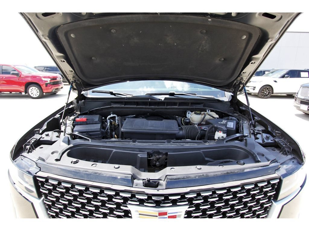 Used 2021 Cadillac Escalade Premium Luxury w/ Driver Assist Tech Package AWD/4WD image 29