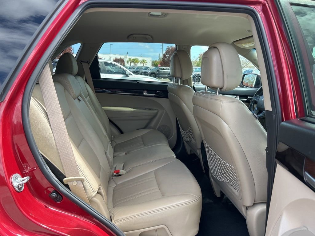 Used 2015 Kia Sorento LX image 41