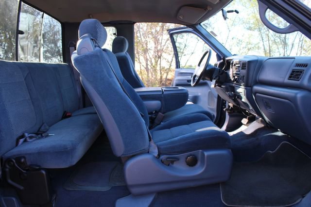 Used 2001 Ford F350 XLT image 21