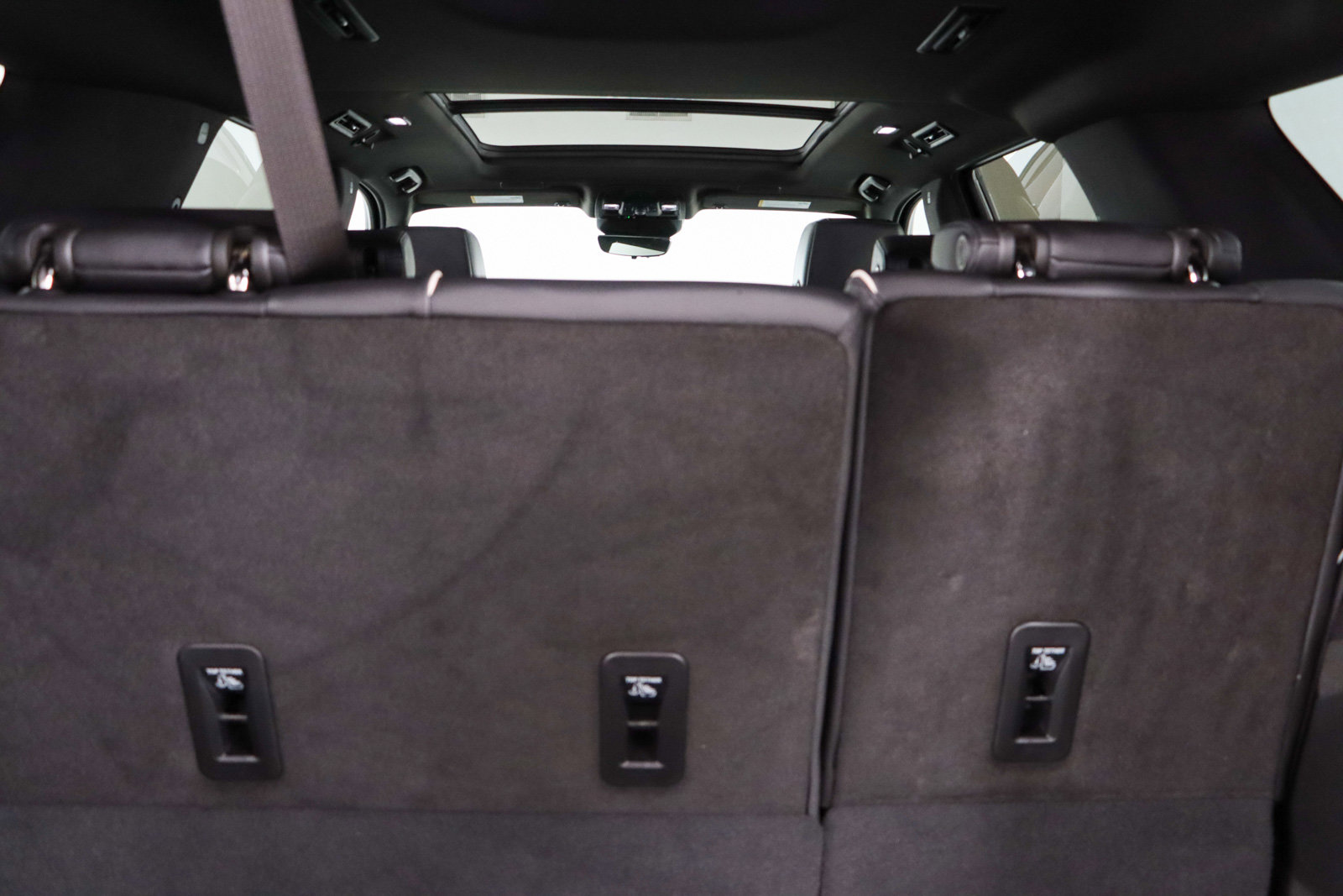 Used 2023 Cadillac Escalade Premium Luxury w/ LPO, Floor Liner Package image 36