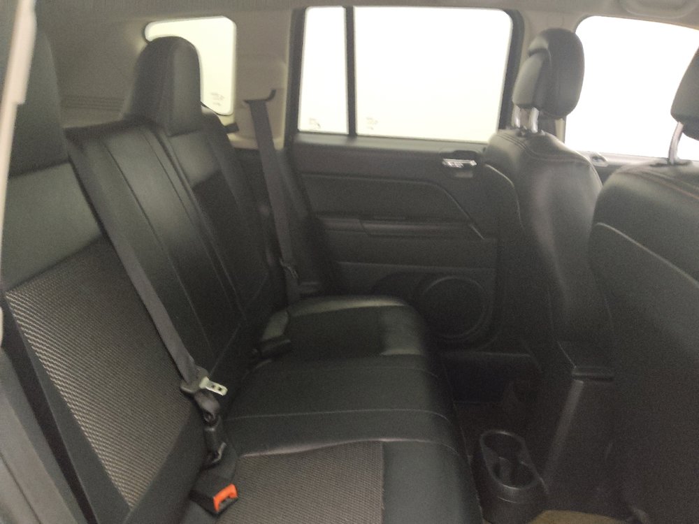 Used 2017 Jeep Compass 75th Anniversary w/ Power Value Group FWD image 19