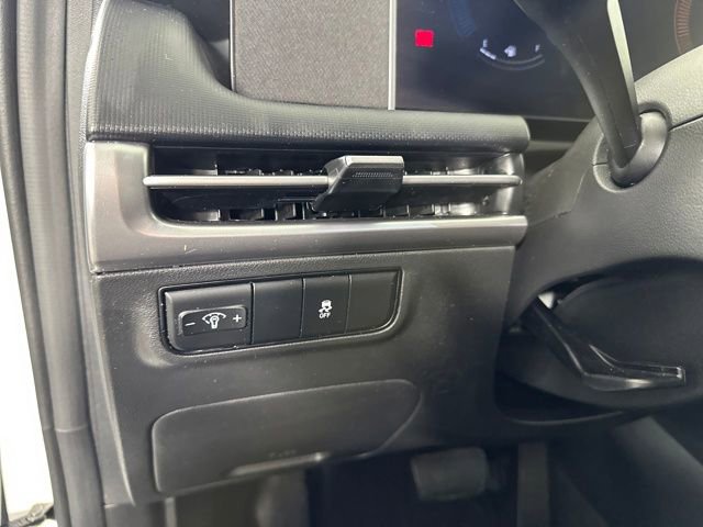 Certified 2025 Hyundai Tucson SE image 19