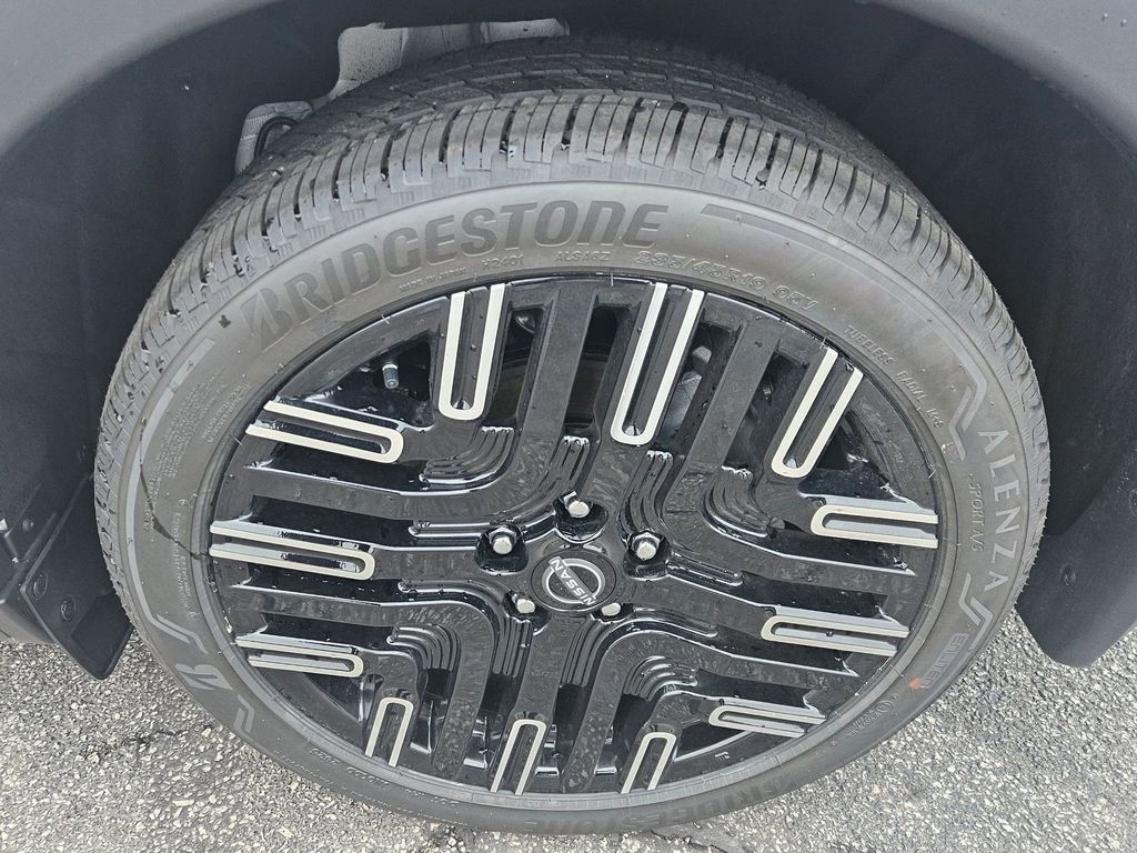 New 2026 Nissan Leaf Platinum+ w/ Cargo Package (Platinum+) image 13