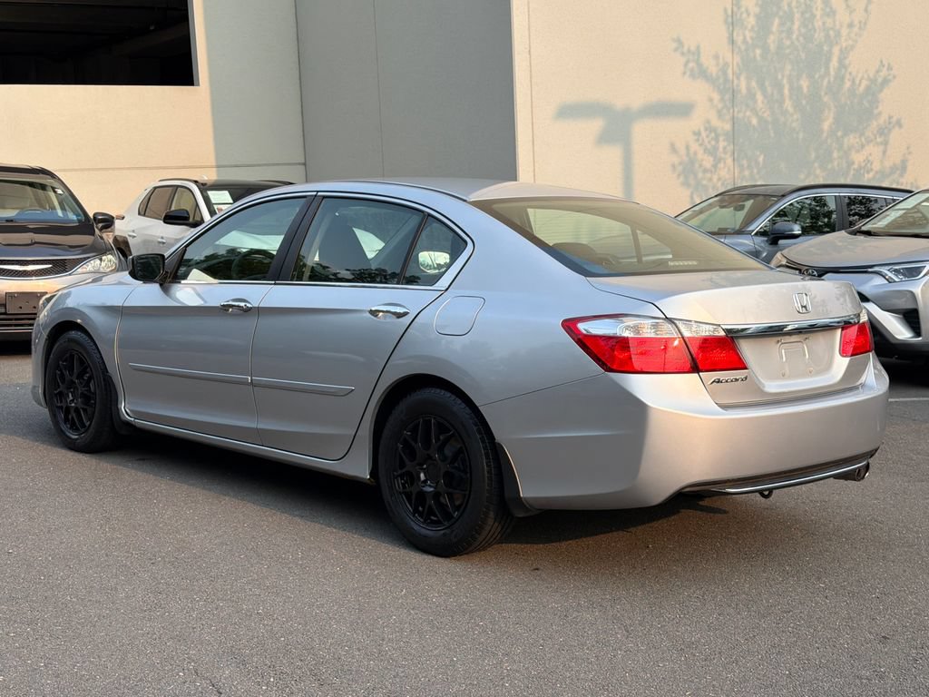 Used 2013 Honda Accord LX image 3