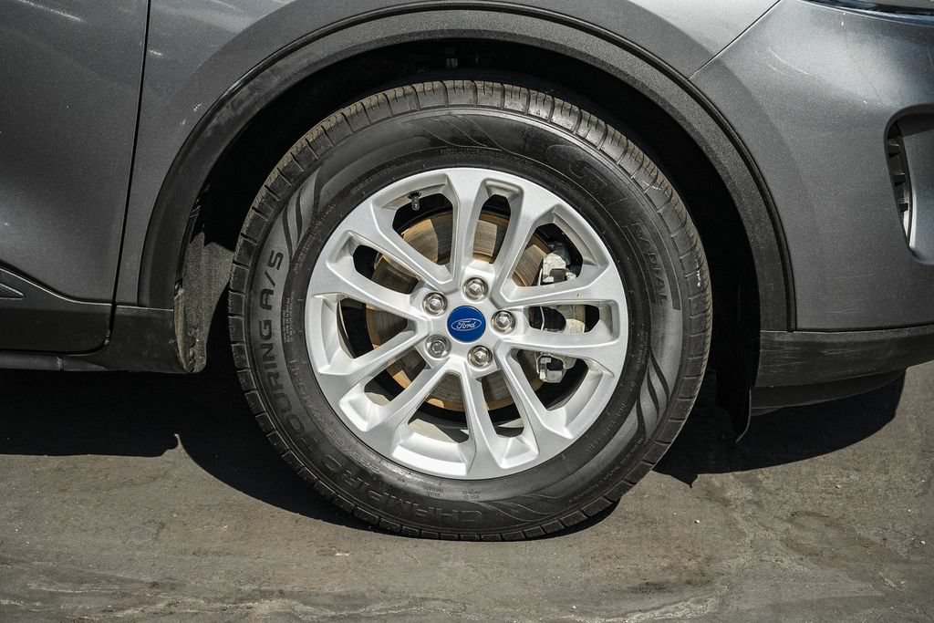 Used 2021 Ford Escape SE FWD image 9