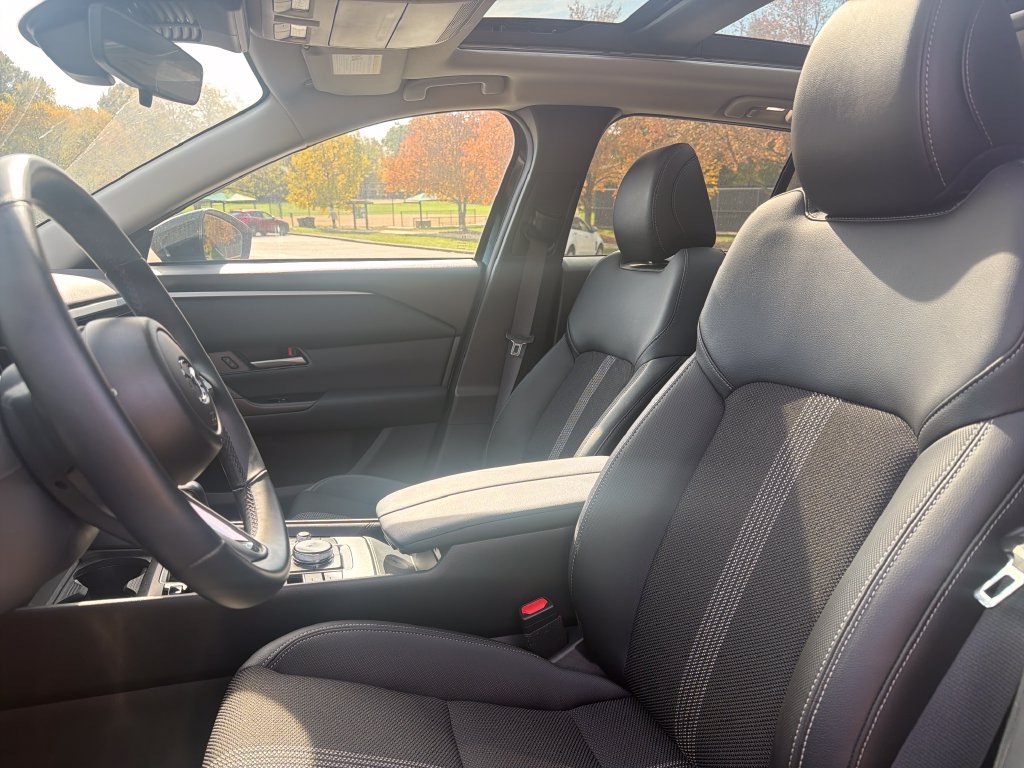 Used 2025 MAZDA CX-50 AWD 2.5 S w/ Cargo Package image 29