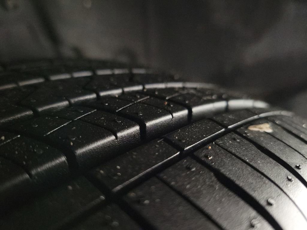 Used 2016 Toyota Prius Three image 11