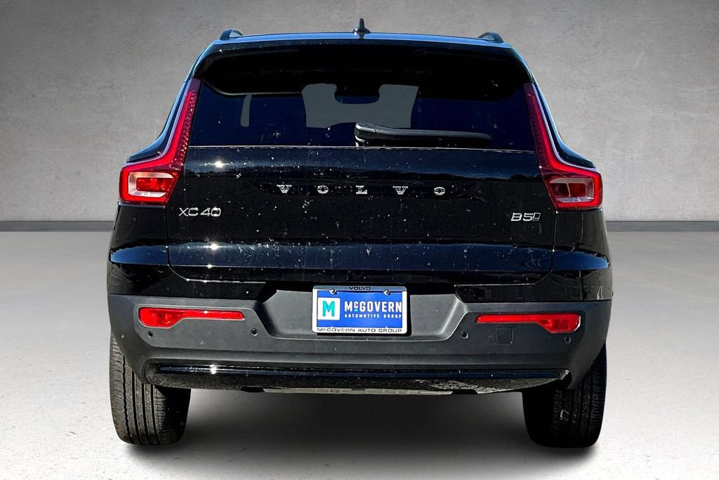 New 2026 Volvo XC40 B5 Plus w/ Protection Package Premier AWD/4WD image 4