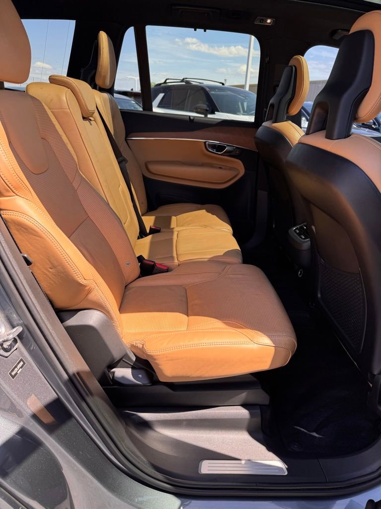 Used 2017 Volvo XC90 T6 Inscription w/ Vision Package AWD/4WD image 13