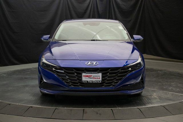 Used 2023 Hyundai Elantra Limited w/ Cargo Package FWD image 5