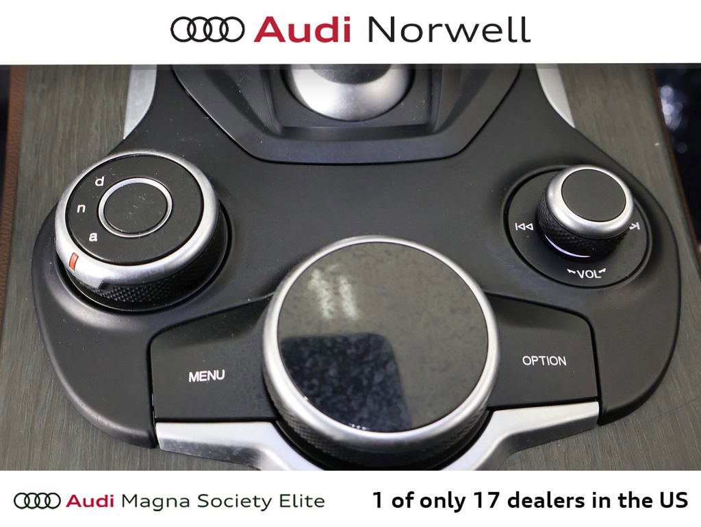 Used 2018 Alfa Romeo Stelvio Ti image 4