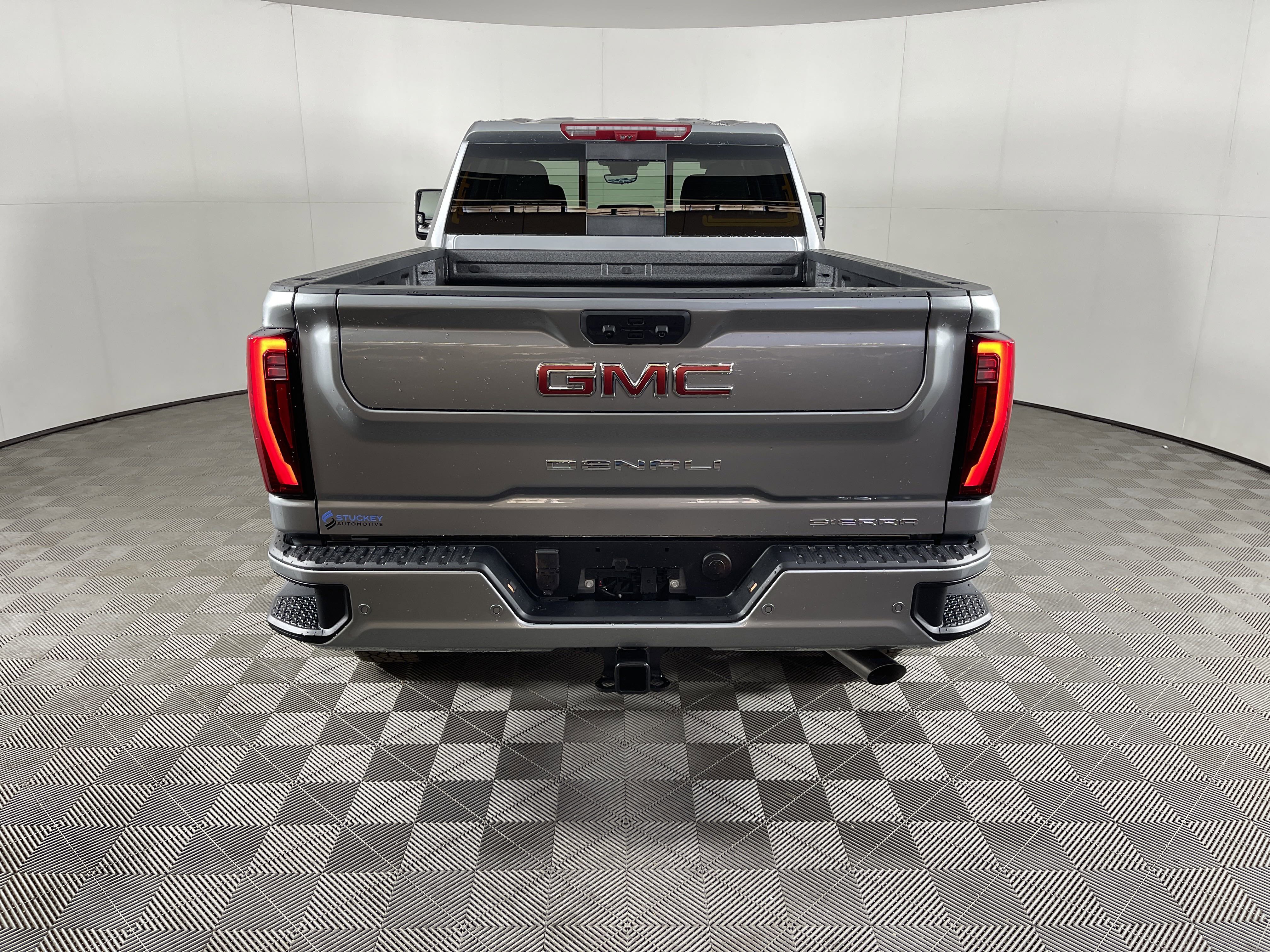 New 2026 GMC Sierra 2500 Denali w/ Denali Reserve Package image 4