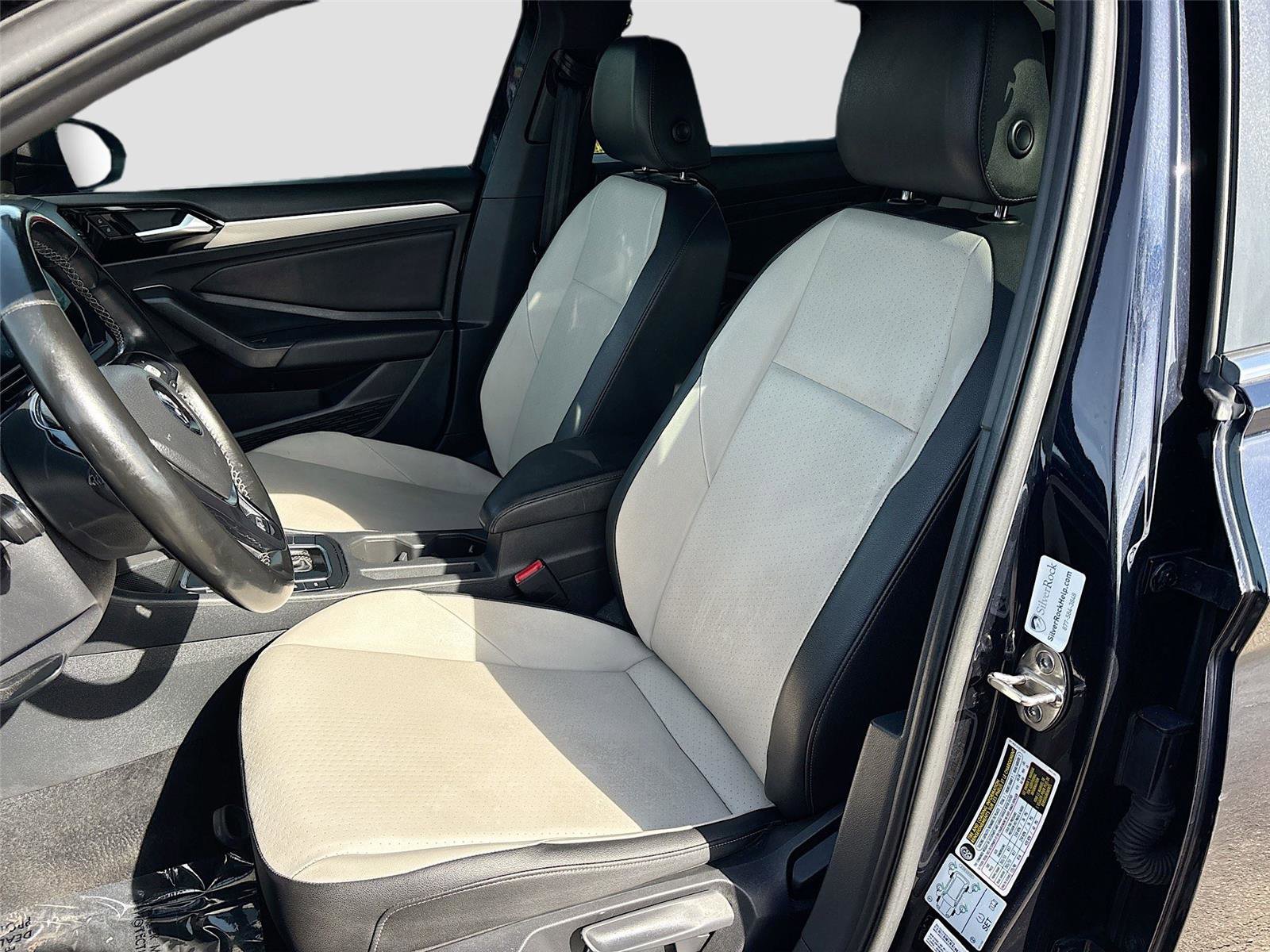 Used 2019 Volkswagen Jetta R-Line w/ R-Line Cold Weather Package image 22