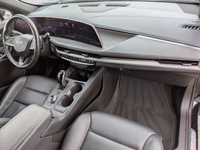 Used 2025 Cadillac XT4 Premium Luxury FWD image 22