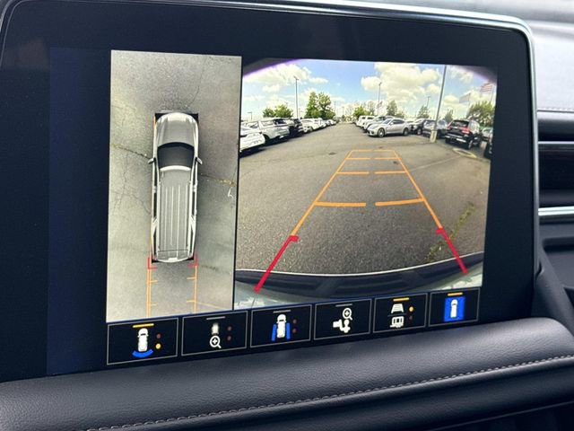 Used 2023 Chevrolet Suburban High Country image 21