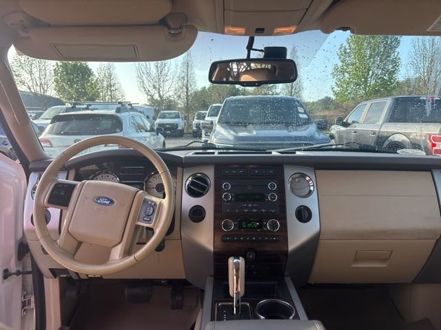 Used 2013 Ford Expedition XLT image 11