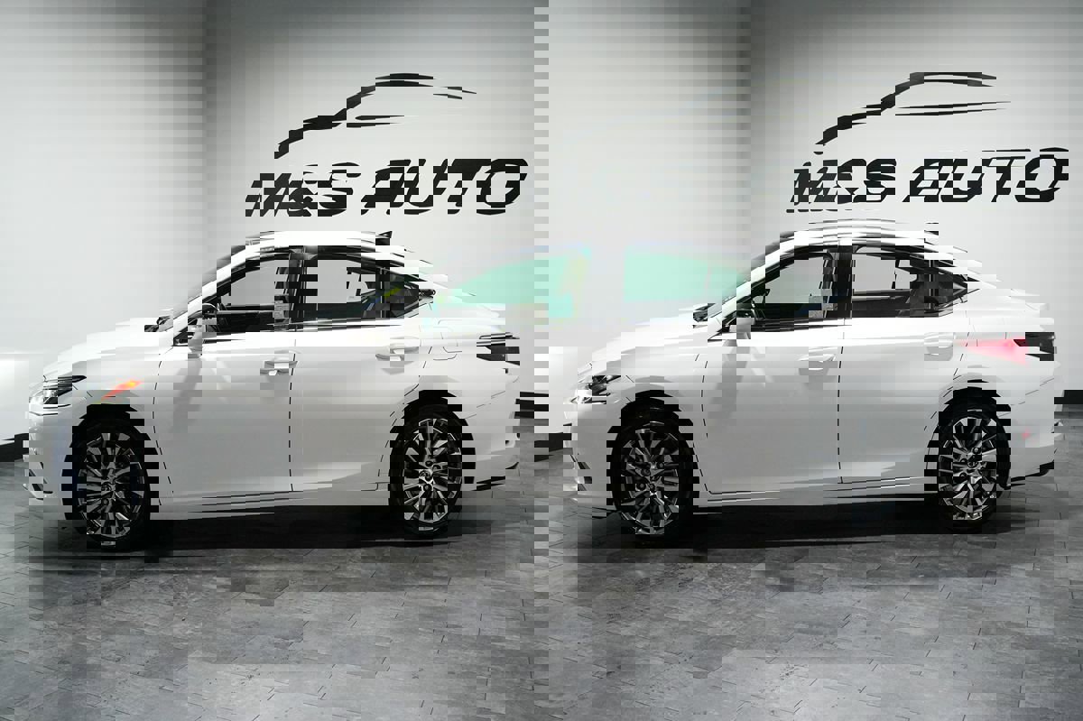 Used 2019 Lexus ES 350 w/ Premium Package FWD image 3