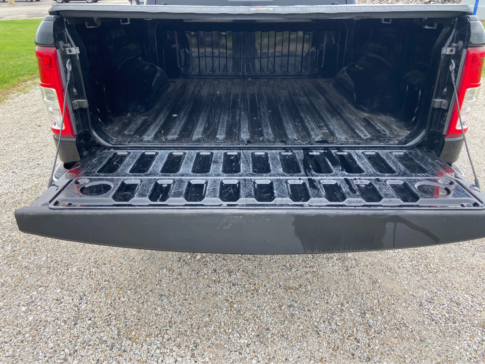 Used 2022 RAM 1500 Big Horn AWD/4WD image 9