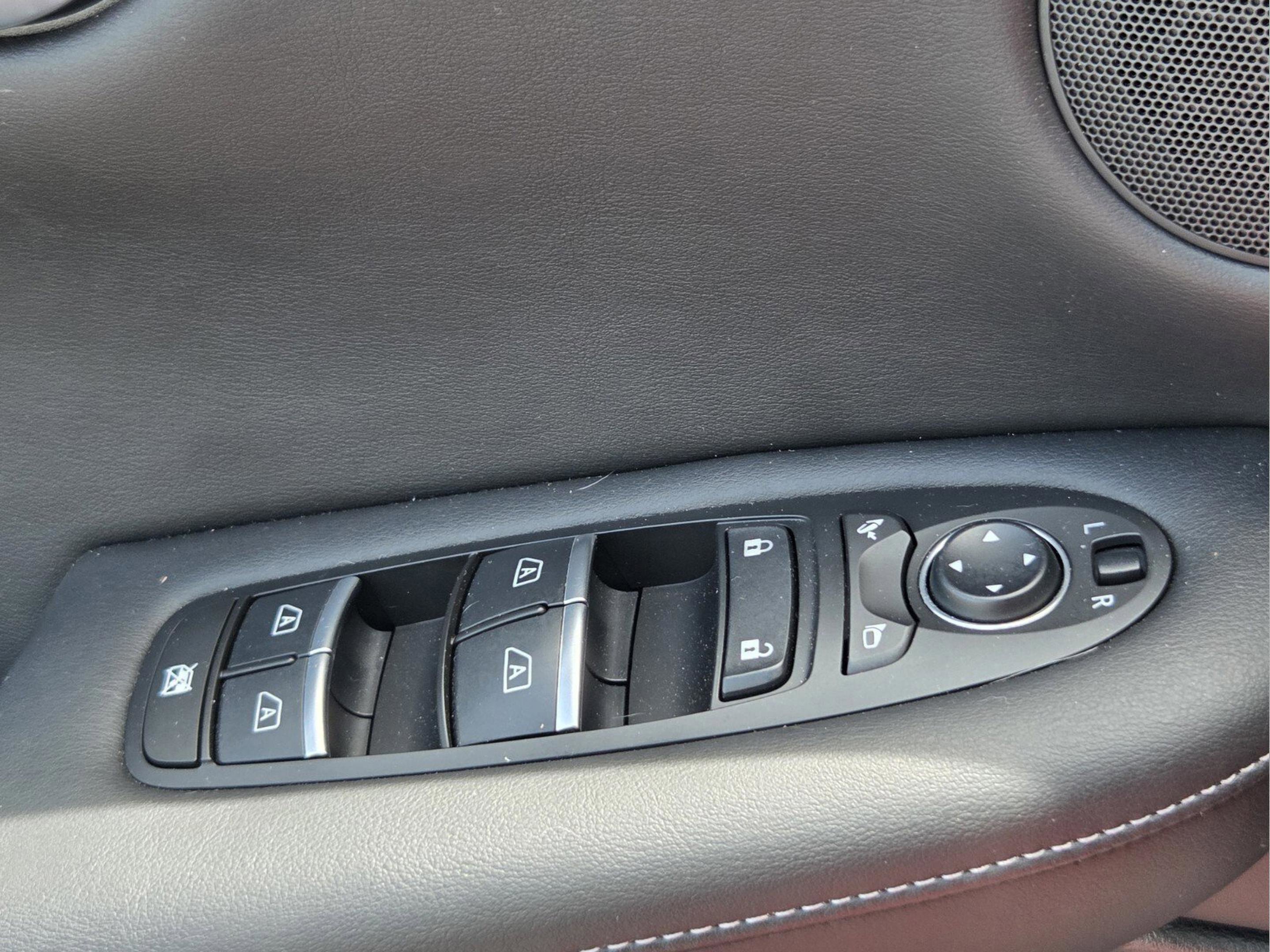 Used 2023 INFINITI QX50 Luxe FWD image 22