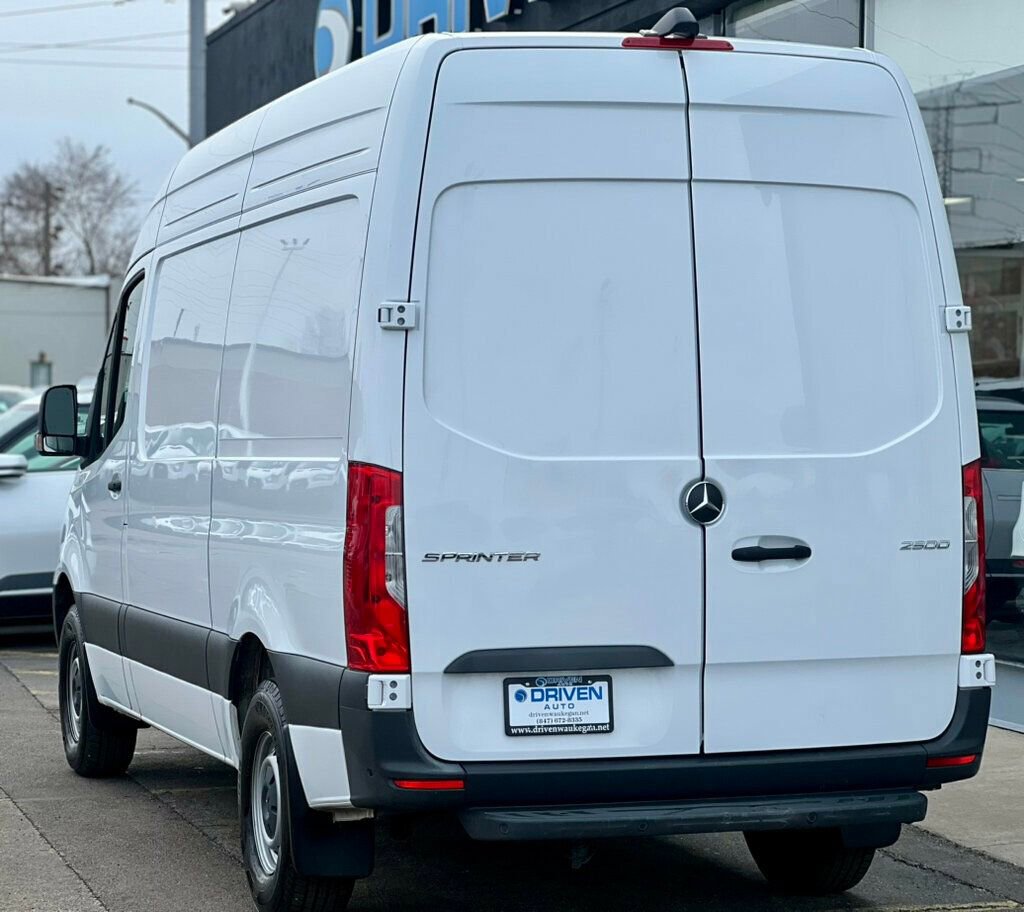 Used 2024 Mercedes-Benz Sprinter 2500 w/ Parking Package image 3