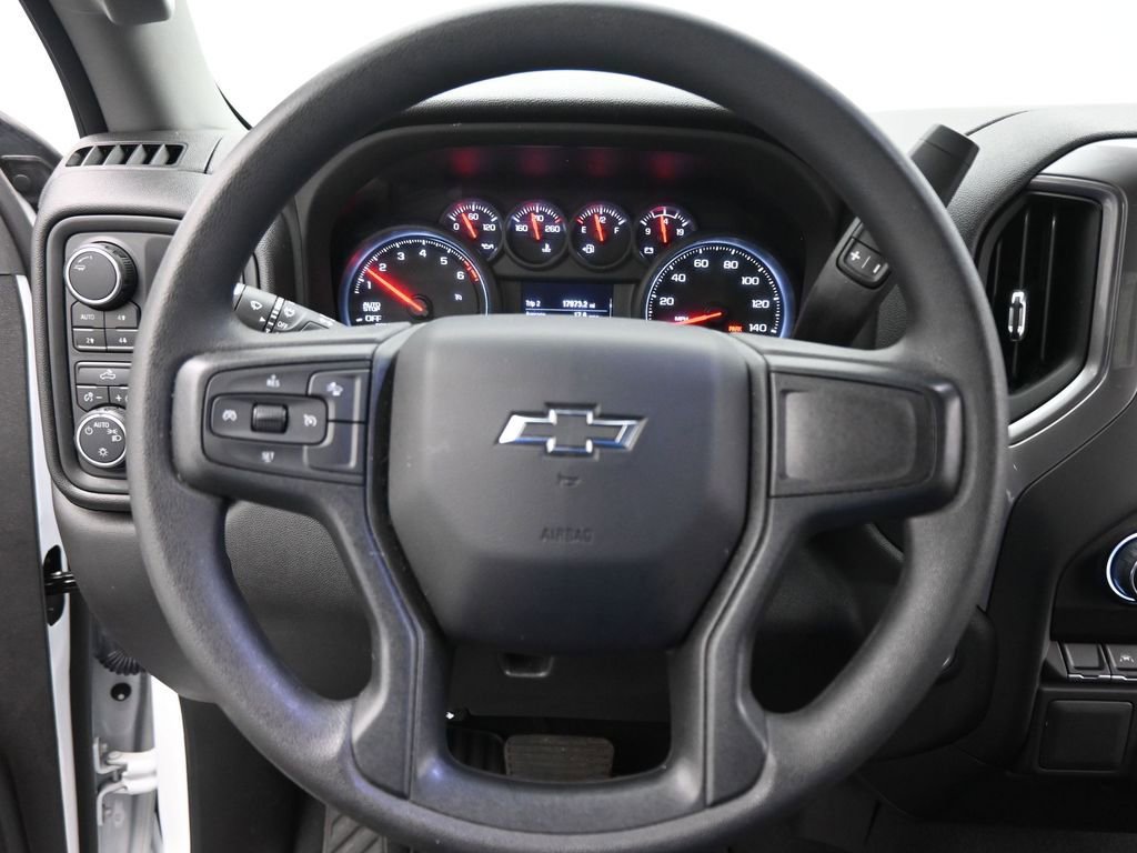 Used 2024 Chevrolet Silverado 1500 Custom Trail Boss w/ LPO, Dark Essentials Package image 15