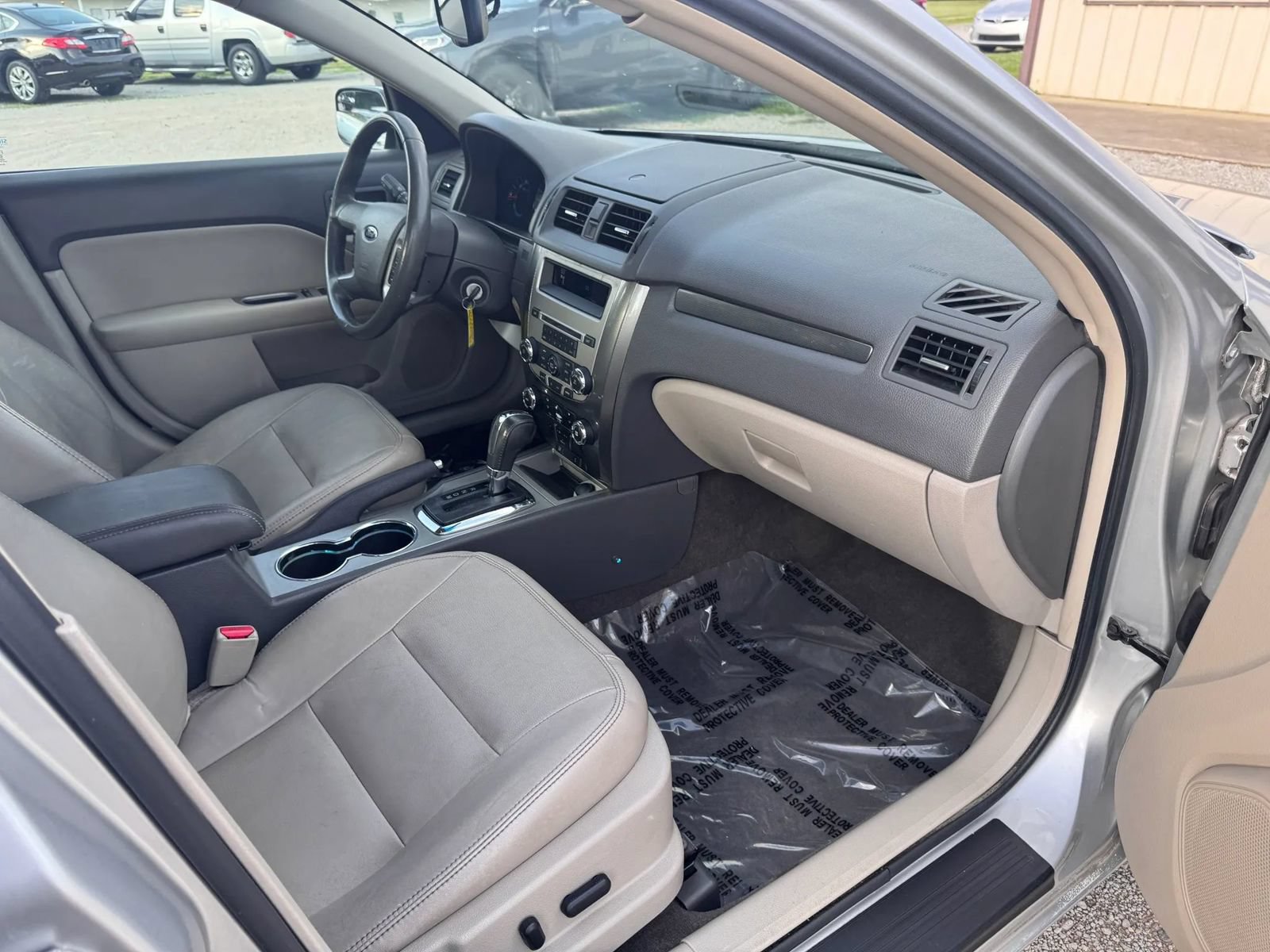 Used 2011 Ford Fusion SEL FWD image 20