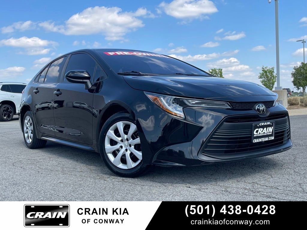 Used 2023 Toyota Corolla LE video 1