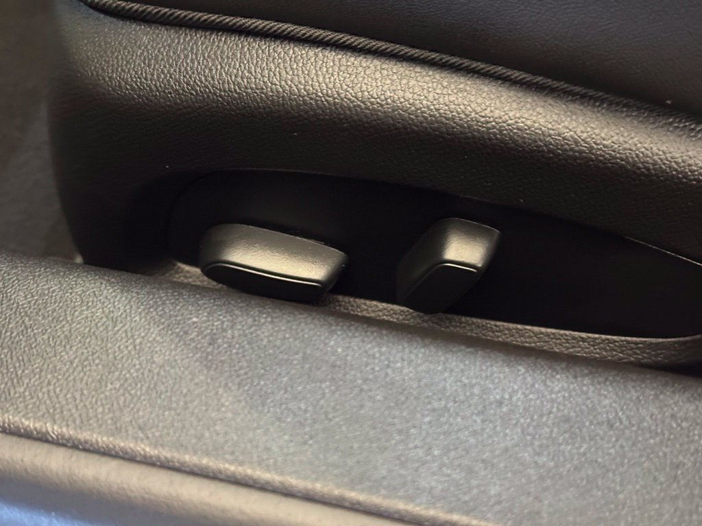Used 2023 Chevrolet Camaro ZL1 RWD image 22