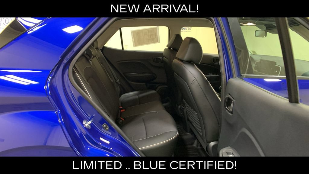 Used 2024 Hyundai Venue Limited FWD image 13