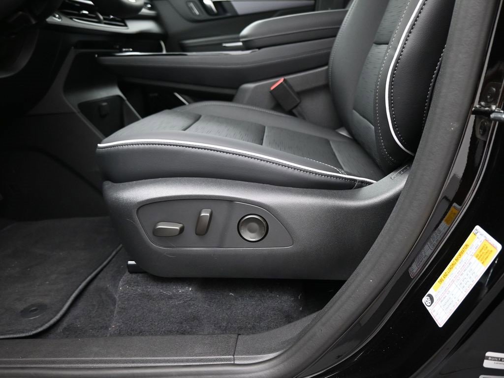 New 2026 Buick Enclave Sport Touring w/ Super Cruise Package image 10